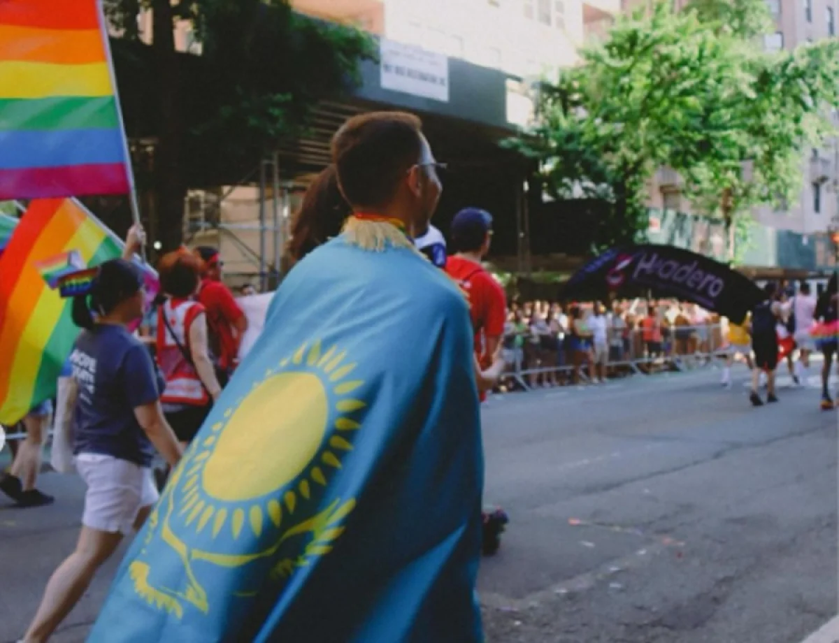 Алматинец представил Казахстан на гей-параде в Америке