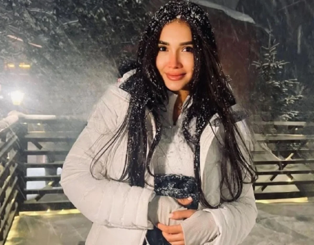 Айжан Байзакова Сливы