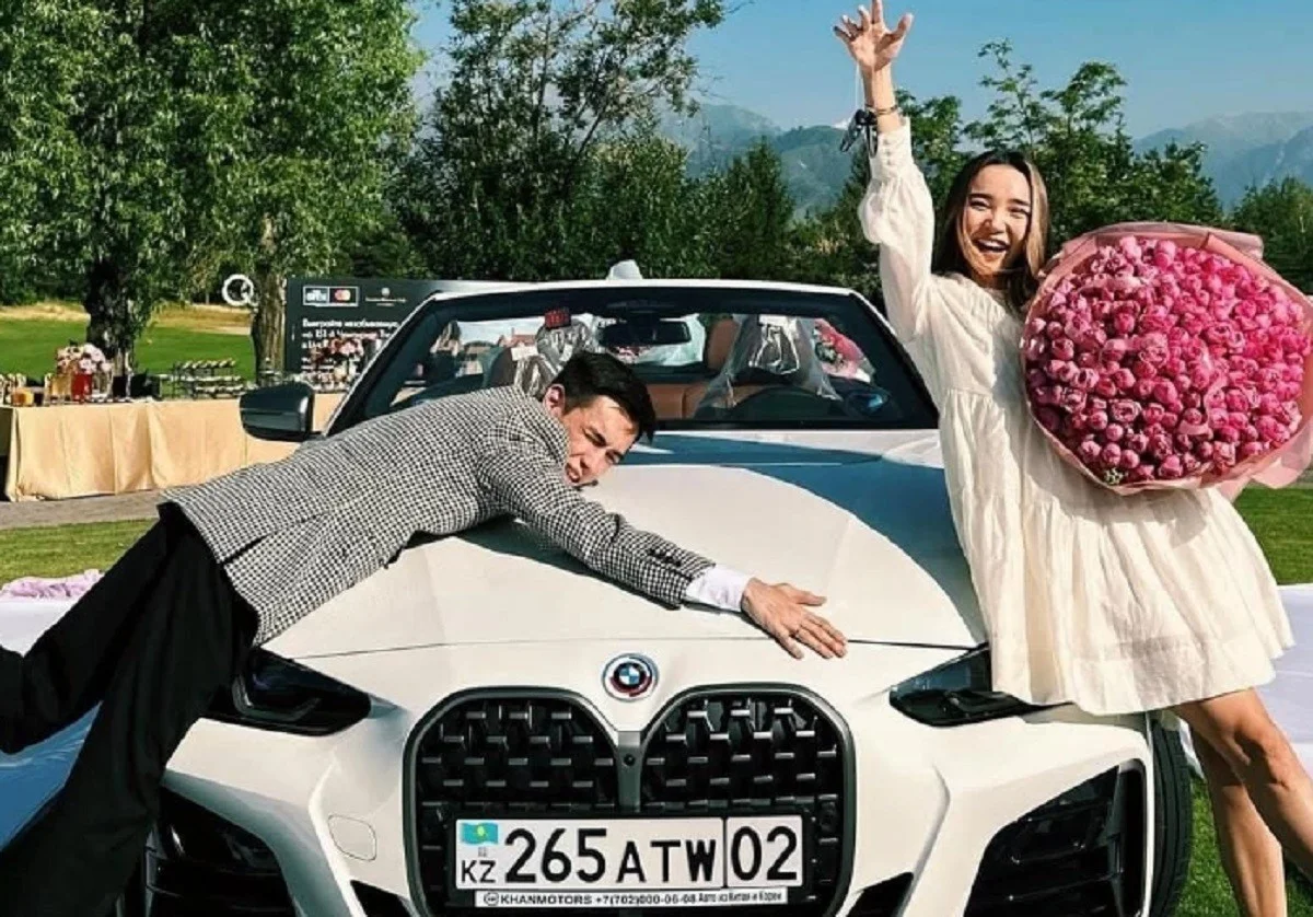 Пикап суретшісі бизнесменнің әйелін трахаталайды.