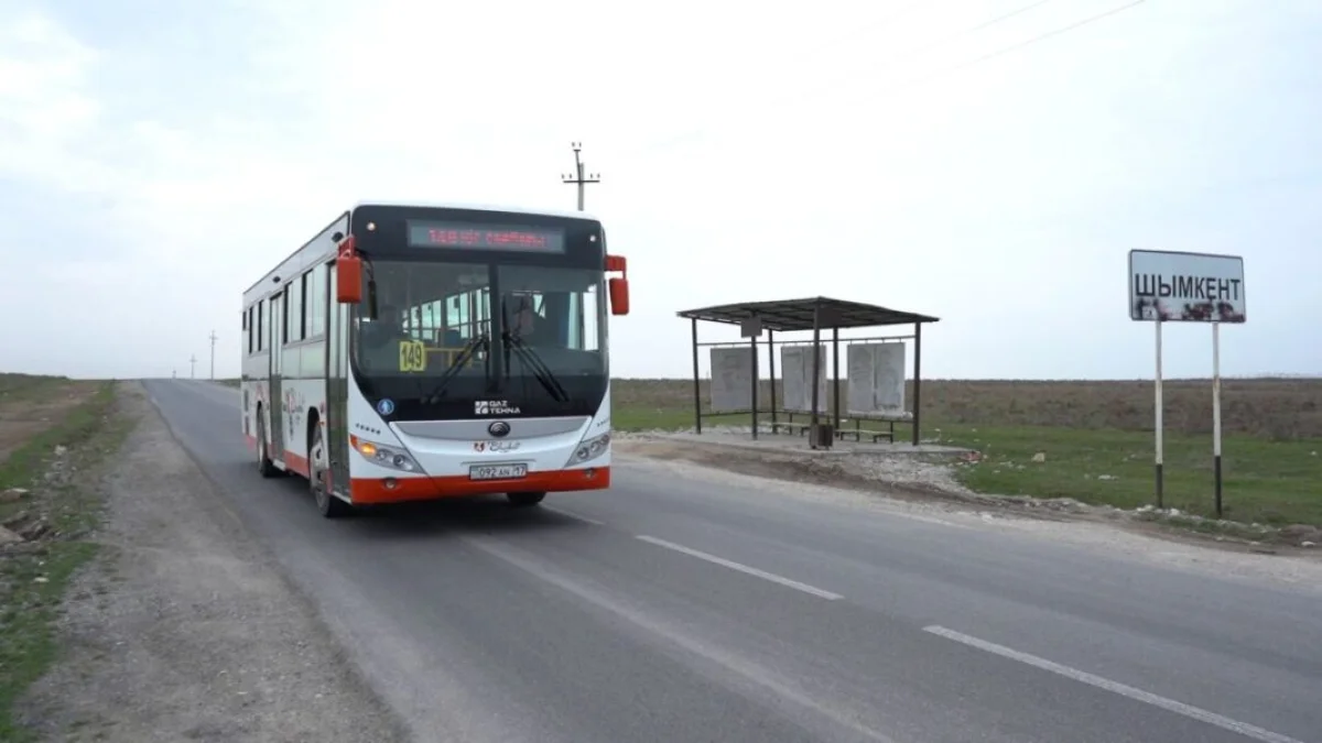 Шымкентские транспортники жалуются на безнаказанность хулиганов, бросавших  камни в автобусы