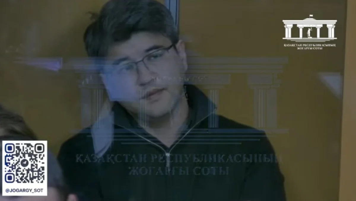 Квартира бишимбаева и нукеновой. Видео как избивали салтанат нукенову. Видео как избивали салтанат нукенову. Салтанат нукенова фото избиения. Саланат нукенову.