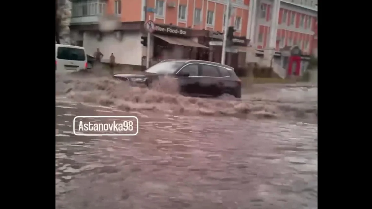 В Венецию превратилась столица Казахстана после дождя – видео