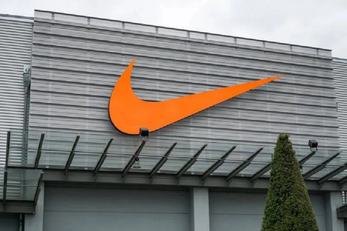 Российский найк. Nike компания. Найк Россия. Nike остается в России. Продукция фирмы найк.