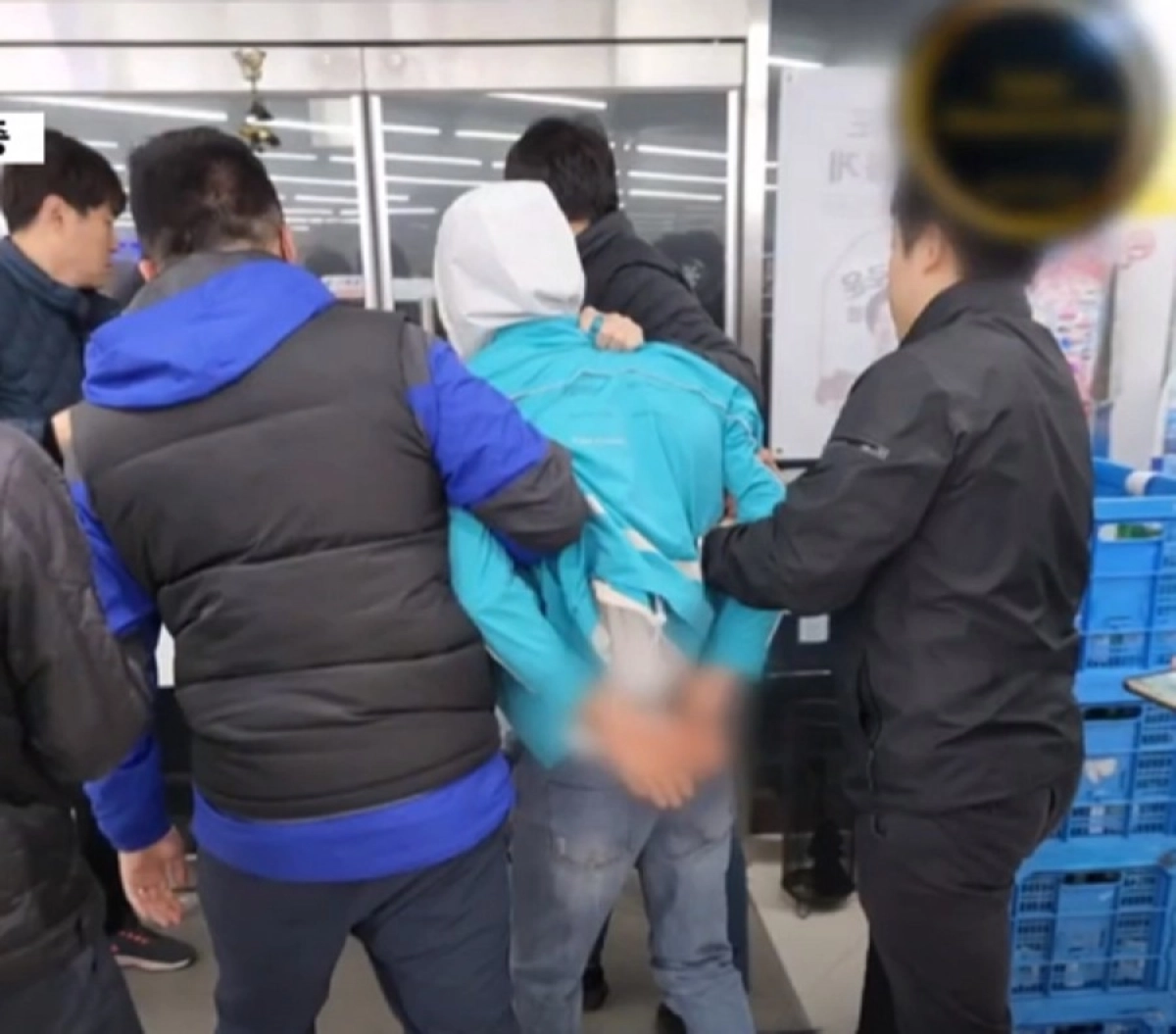 Кадр из видео