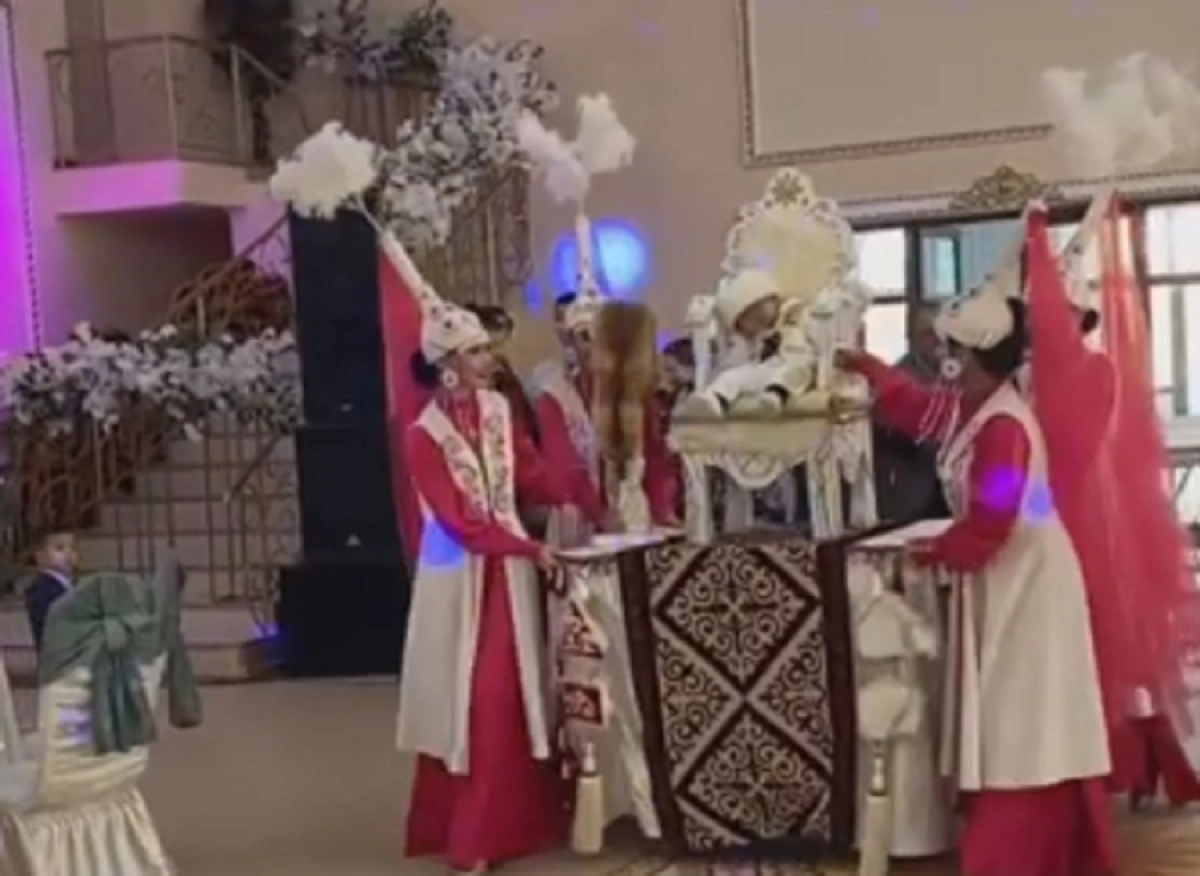 Кадр из видео