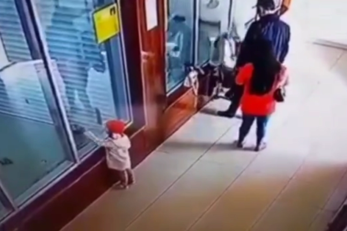 Кадр из видео