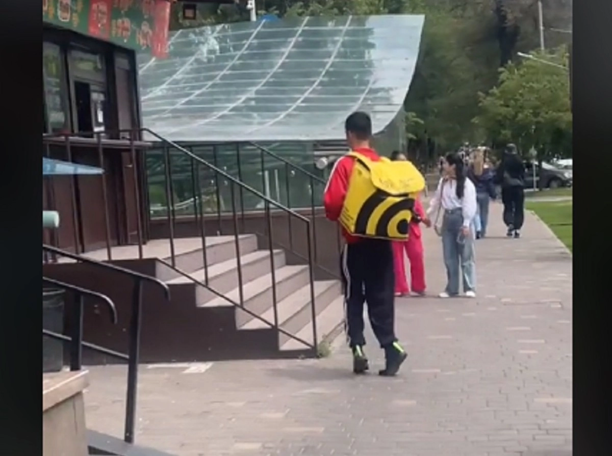 Кадр из видео