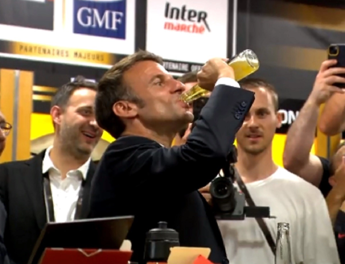 Кадр из видео