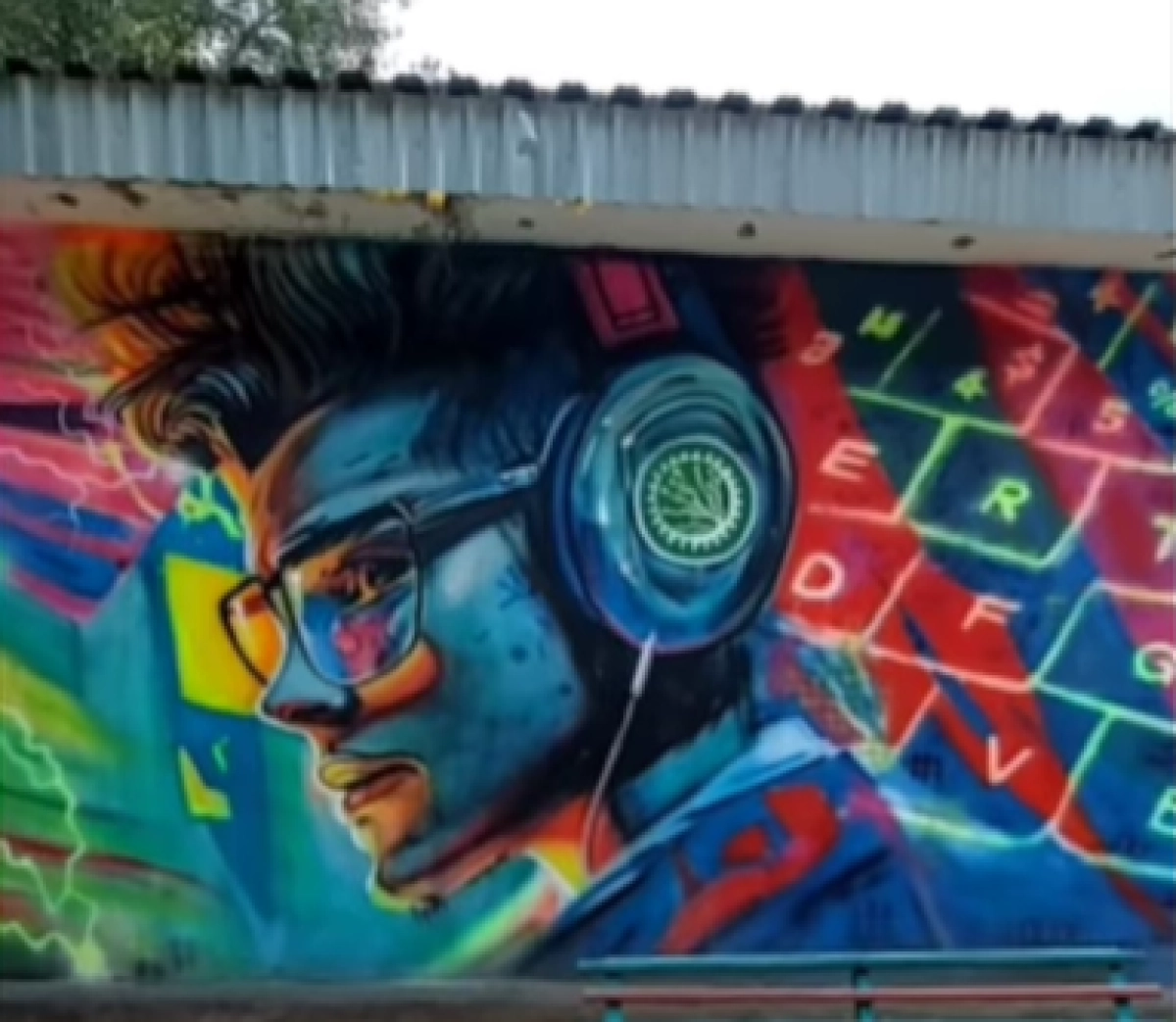 Кадр из видео