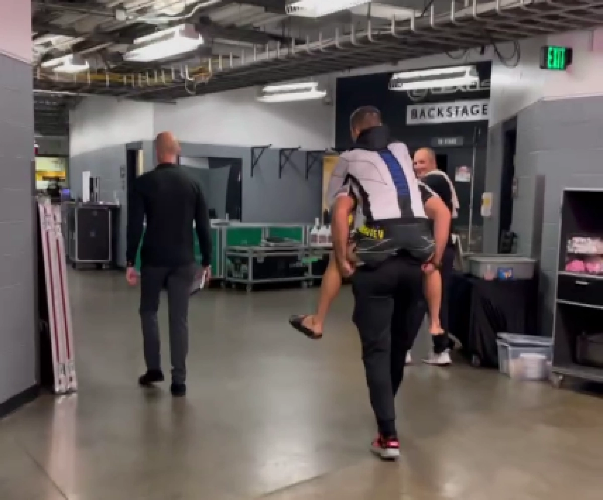 Кадр из видео