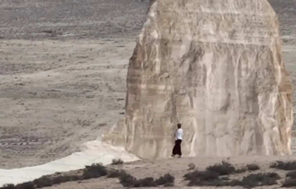 Кадр из видео