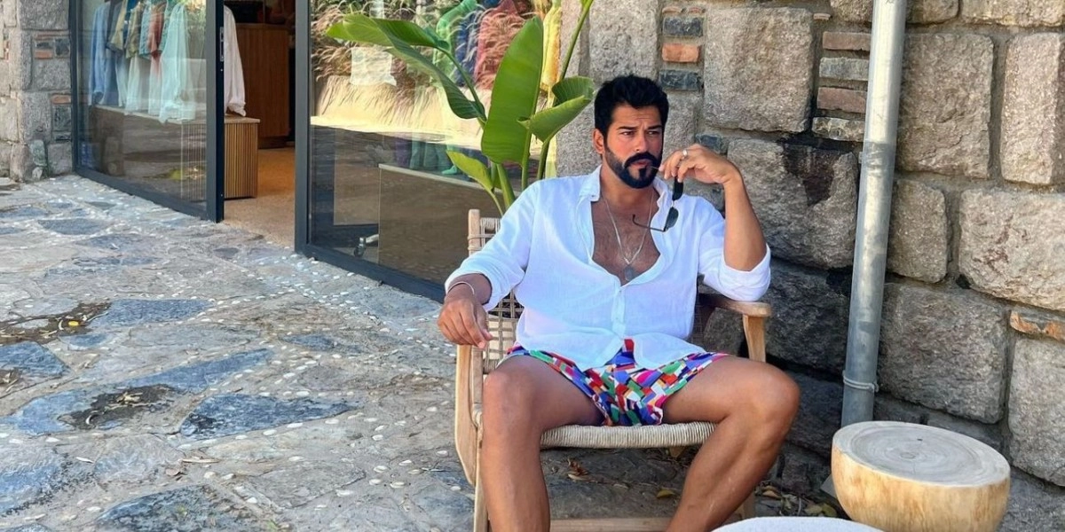 Фото: instagram.com/burakozcivit