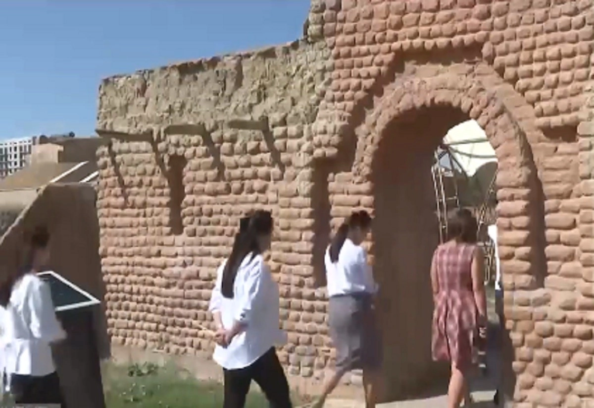 Кадр из видео