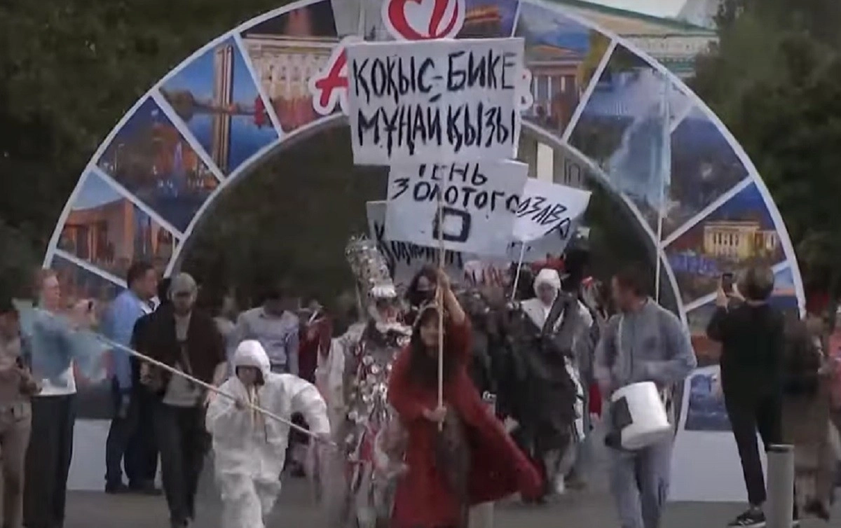 Кадр из видео