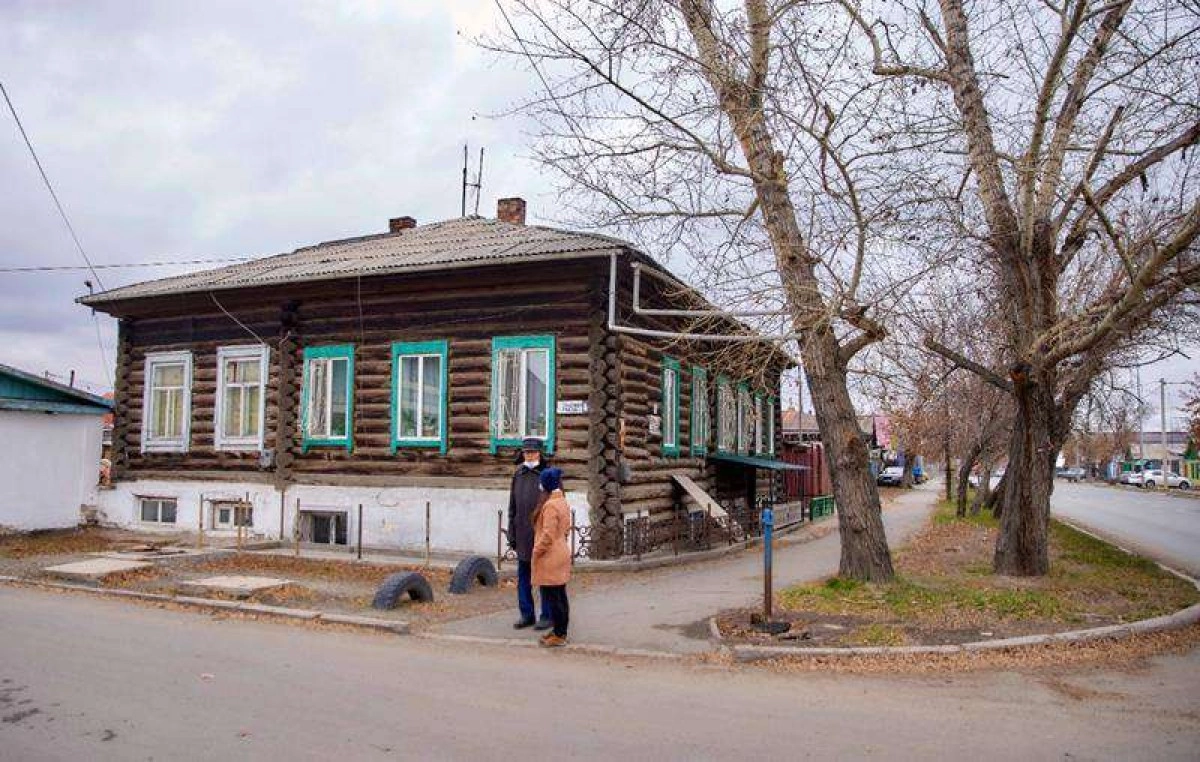 Где зародилась легенда Алимбая, по которой Шокан Уалиханов совершил  легендарное путешествие