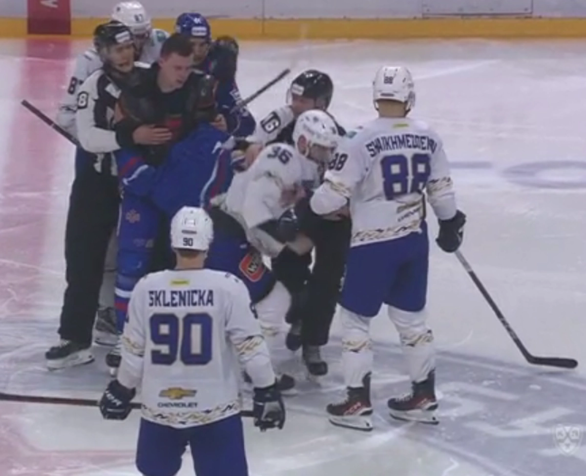 Кадр из видео