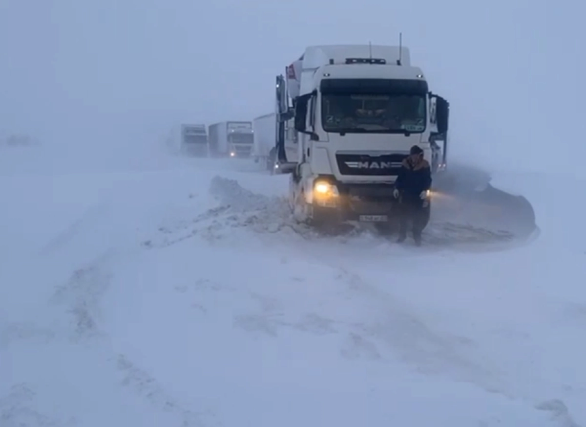 Кадр из видео/ КазАвтоЖол