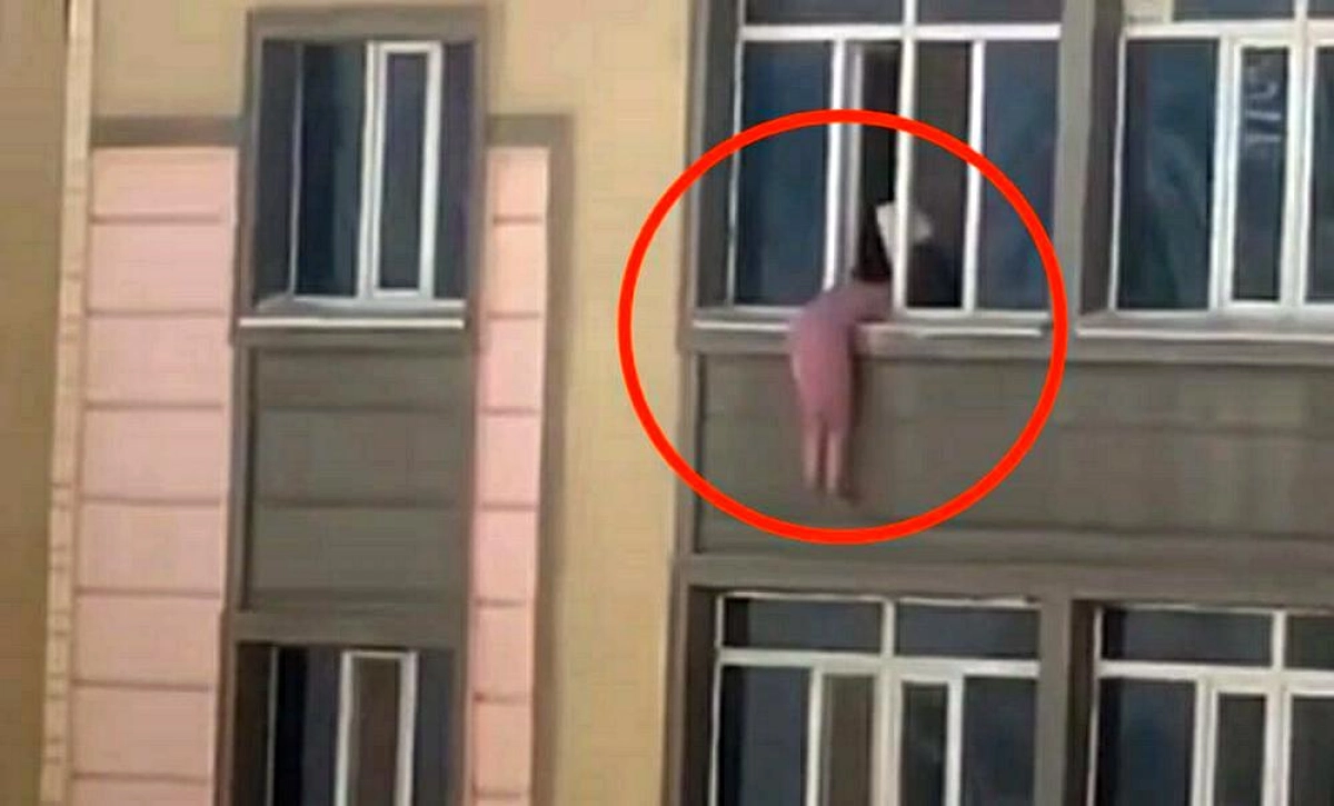 Кадр из видео