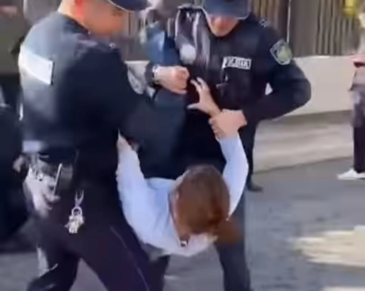 Кадр видео