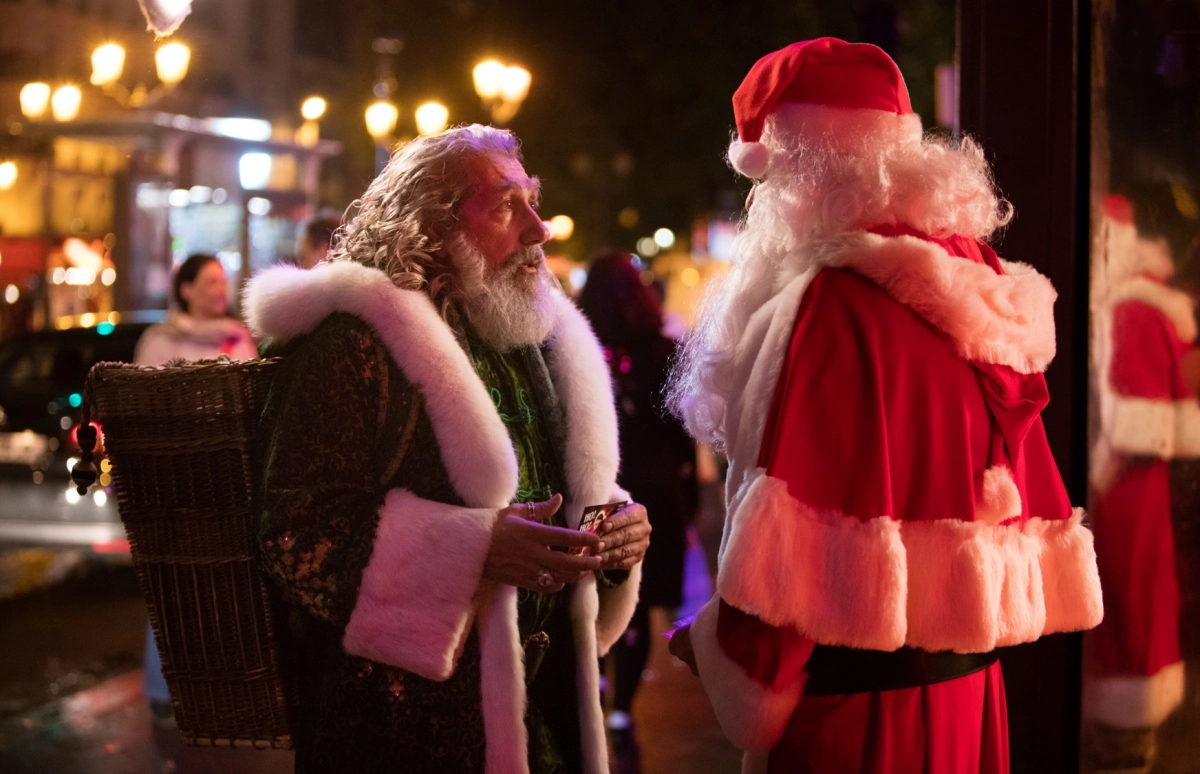 Кадр из фильма «Санта и компания»