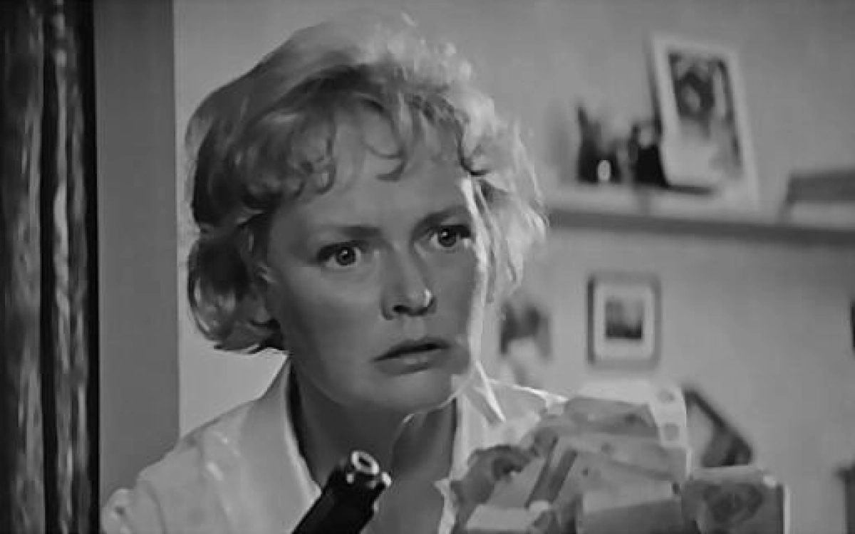 Кадр из фильма «Бриллиантовая рука»