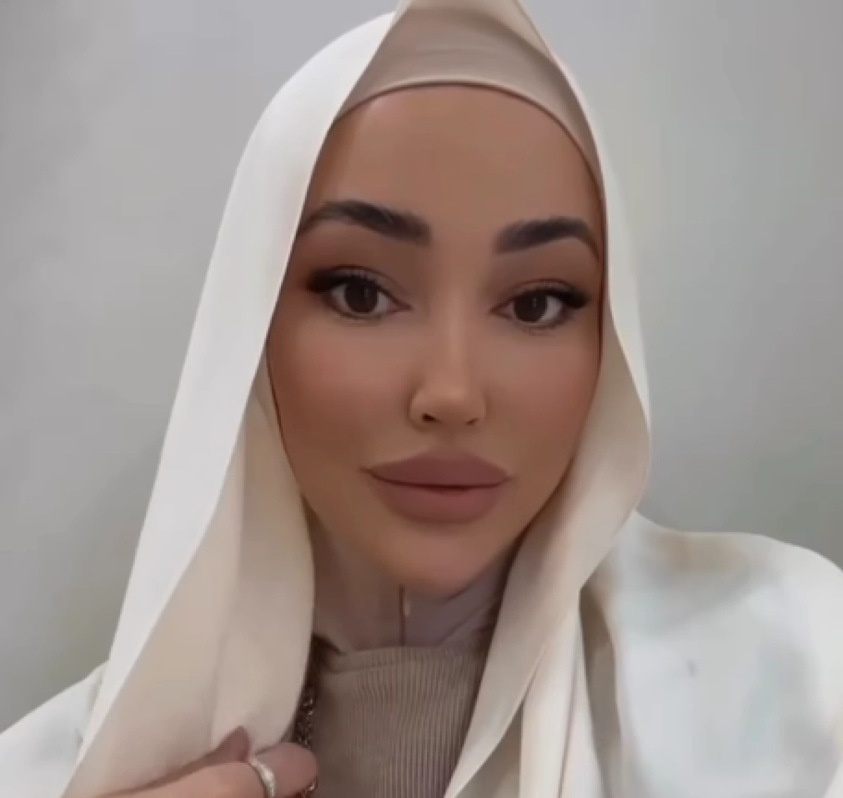 Кадр из видео/ Instagram @aeka.posh