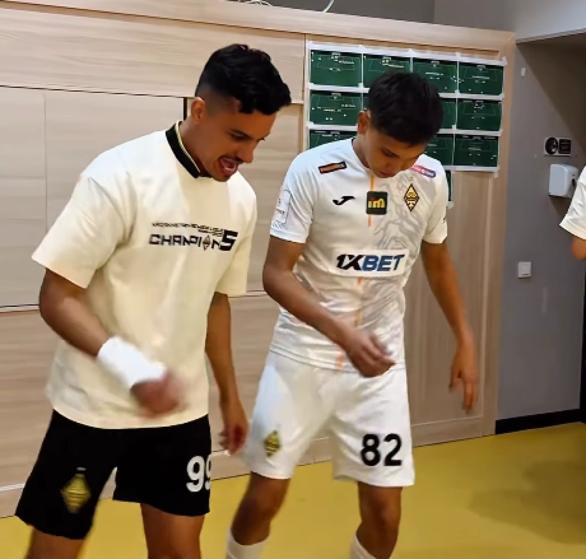 Кадр из видео