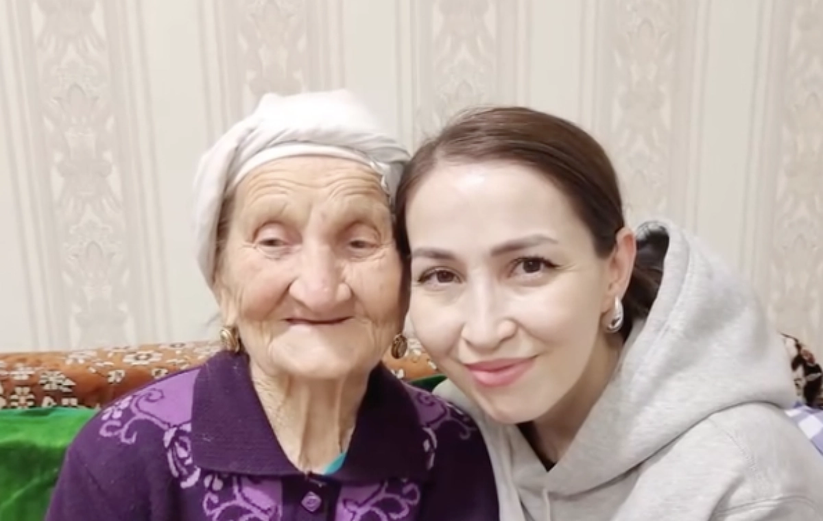 Фарида Алексеевна вместе со своей внучкой