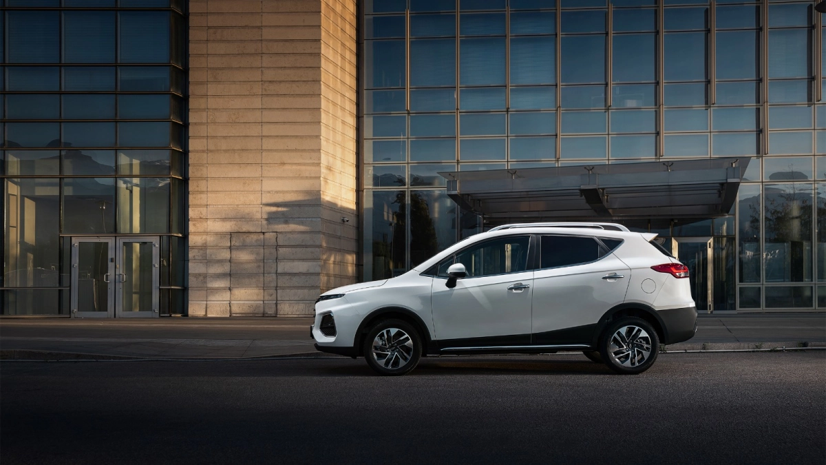 На фото JAC S3 Pro