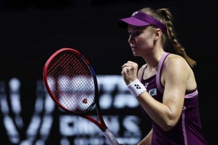 Елена Рыбакина одержала три победы из трех на Итоговом турнире WTA