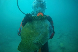 На дне Иссык-Куля археологи нашли мусульманский некрополь XIII–XIV веков