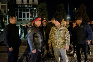 «Напугали народ». Президент Кыргызстана обратился к подчиненным из-за ночных рейдов