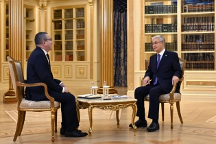 Казахстан стали называть страной «коммунизма» — Токаев прокомментировал проблему иждивенчества