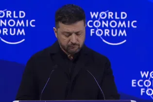 Трамп покинул форум в Давосе во время речи Зеленского