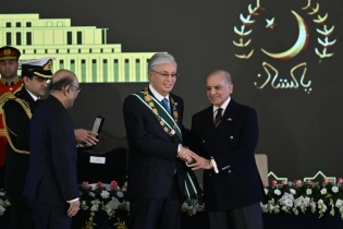 Токаев удостоен высшей государственной награды Пакистана