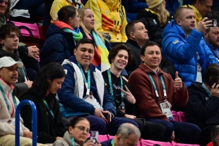 Головкин и Шайдоров пришли поболеть за бывшую россиянку, выступающую за Казахстан