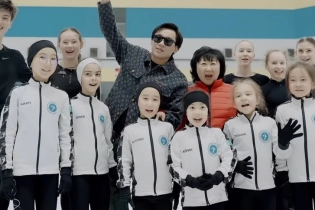 Кайрат Нуртас почтил память Дениса Тена, встретившись с его матерью