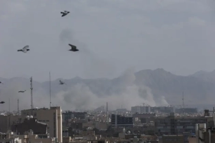 «Закончится катастрофой». Нападение на Иран вызвало панику во Франции