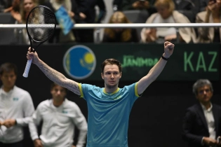 Александр Бублик одержал волевую победу в Индиан-Уэллсе