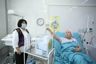 Мальчика назвали Атазан в день референдума в Казахстане