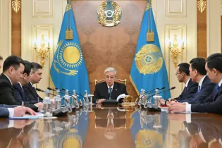 Токаев провел рабочее совещание по вопросу реализации новой Конституции