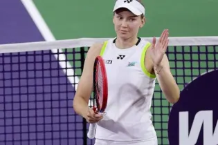 Рыбакина проиграла Соболенко в полуфинале турнире в Майами