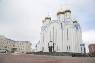 Имам пристыдил казахстанцев за оскорбительные слова о церквях и храмах