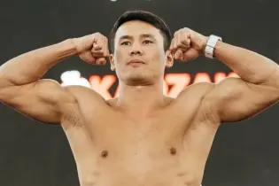 «Можете посмеяться»: Еркебулан Токтар эмоционально высказался после боя