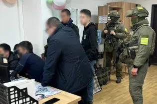 Стало известно, кто скупал базы персональных данных казахстанцев