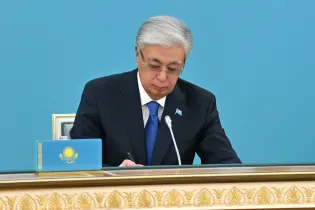 Токаев направил телеграмму с поздравлением президенту Кыргызстана