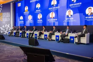На форуме Urban Mobility 2026 обсудили будущее рынка такси