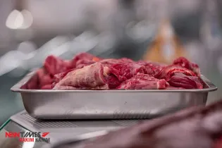 Опасное мясо с запахом гнили обнаружили перед отправкой в магазины Астаны