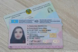 Казахстанцы смогут ездить в ОАЭ по своим водительским правам
