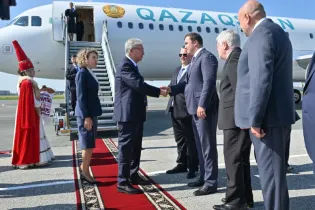 Президент Казахстана прибыл в Омск